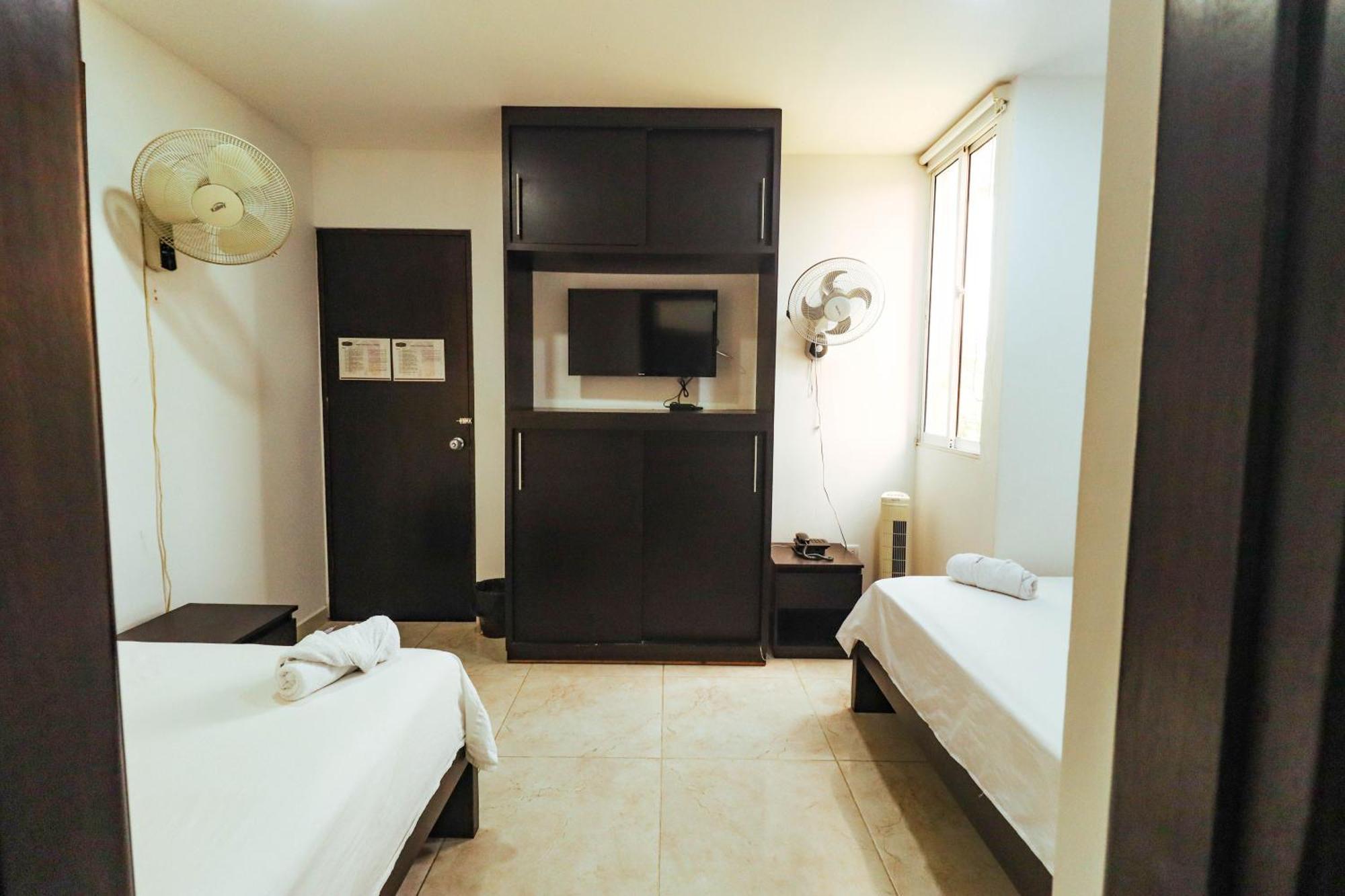 Hotel California Air Carepa Quarto foto